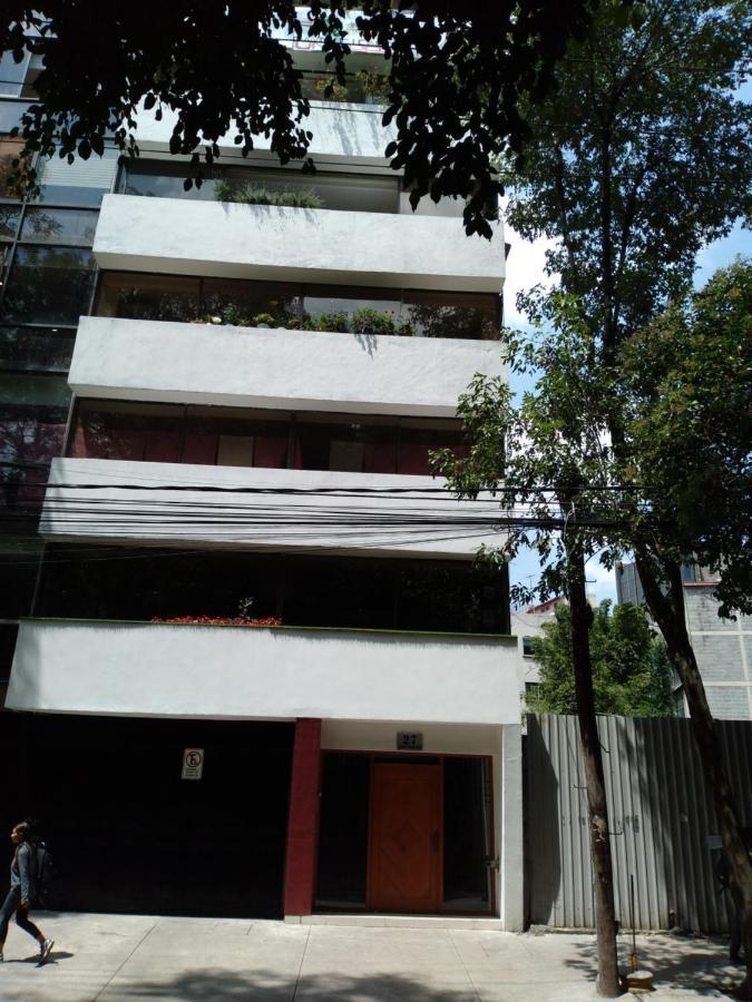 מקסיקו סיטי Charming Sunny Bedroom Overlooking Beautiful Amsterdam Avenue In Best Condesa Area מראה חיצוני תמונה